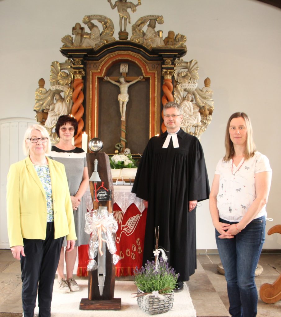 Waltraut Fohring, KV-Vorsitzende Bärbel Tiedemann-Kempf, Pastor Dimitri Schweitz, Birgit Osterbrink-Markus