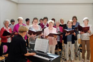 Gründonnerstag: Tischabendmahl im Gemeindehaus,