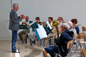 Gründonnerstag: Tischabendmahl im Gemeindehaus,